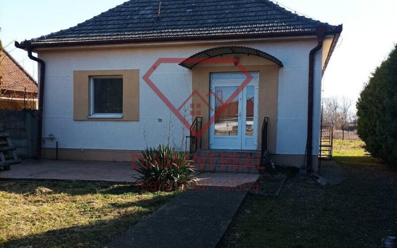 Na predaj Rodinný Dom s pozemkom 2500 m2 vo Vlčanoch.
